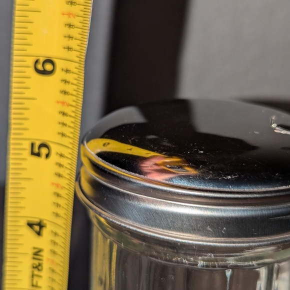 Betty Boop Sugar Dispenser - Picture 2 of 7